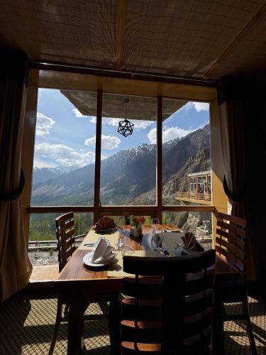 Gallery image of Eagle's Nest Hotel in Karimabad Hunza