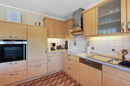 Η κουζίνα ή μικρή κουζίνα στο Ferienwohnung am Hügel