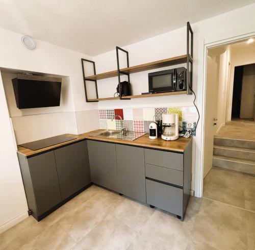 Η κουζίνα ή μικρή κουζίνα στο Castello 2