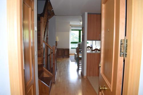 Φωτογραφία από το άλμπουμ του Argualas - Triplex con piscina - By CARDI Suites σε Panticosa