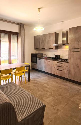Kuchyň nebo kuchyňský kout v ubytování Anna & Maio Apartments