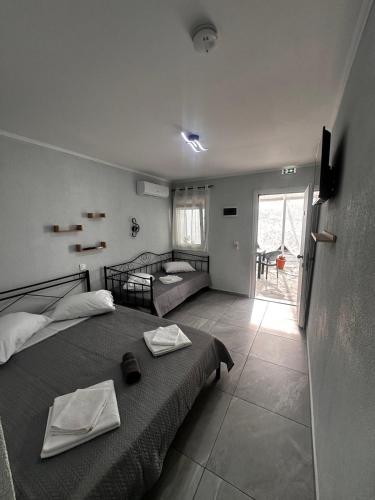 Asimenia's Seaside Studios