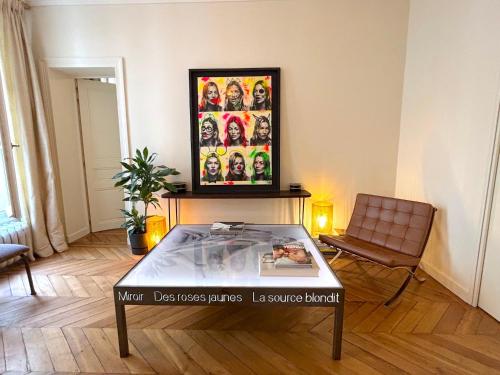 Photo de la galerie de l'établissement L'appartement Honore, à Paris