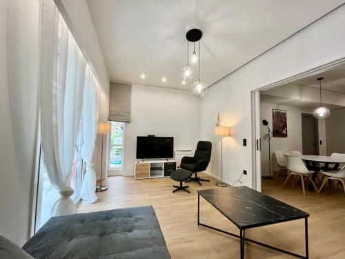 3BR Modern & Spacious apt
