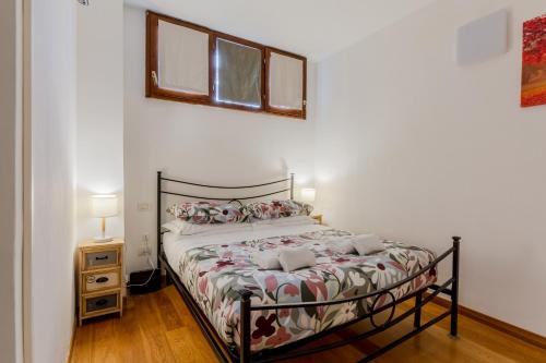 GuestHost - Novoli Escape in Florence with Parking