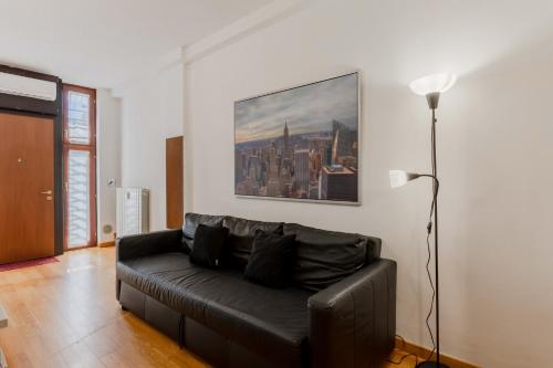 GuestHost - Novoli Escape in Florence with Parking