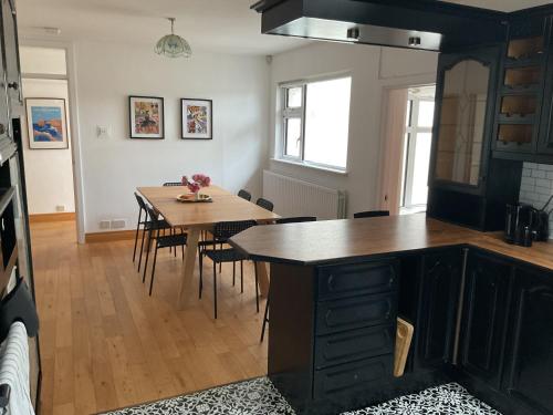 Gallery image of Malahide Village Bungalow in Malahide