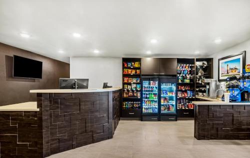 a drink station in a grocery store with a counter at My Place Hotel-Savannah Airport/Pooler, GA in Savannah