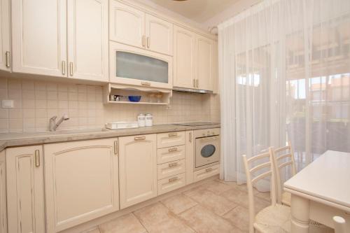 Gallery image of AEON Beach Villa, Tripotamos by Halkidiki Villas in Metókhion Konstamonítou