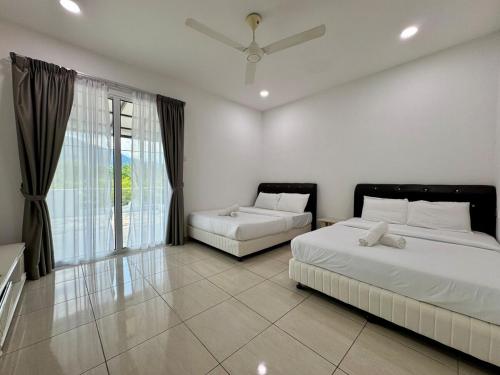 Postel nebo postele na pokoji v ubytování 39 HSH 4Bed5Bath LGK