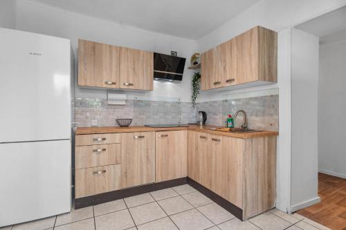 Dapur atau dapur kecil di Modern House "Brick Lane" with Terrace and Wintergarden - LOFTIGO