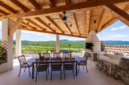 Private pool villa - Meditteranean peace