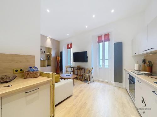 Le Lérins - 2BR, 5 min walk to Palais