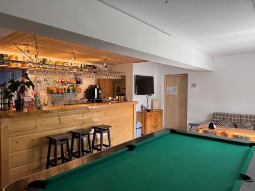 Saló o bar de Willa Aniołówka