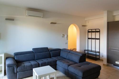 Tranquil & Modern Apartment outside ZTL