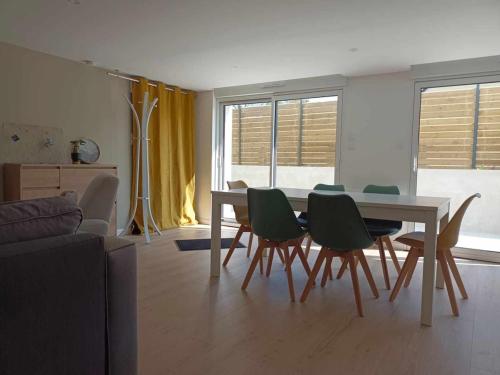 Appartement, en bord du GR34