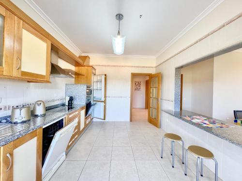 Dapur atau dapur kecil di Portimao Riverview 2 With Pool by Homing