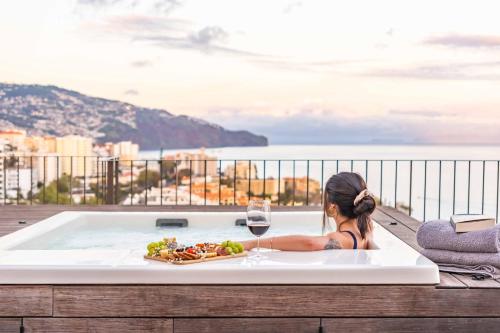 Ajuda I - Penthouse by Pausa Holiday Rentals