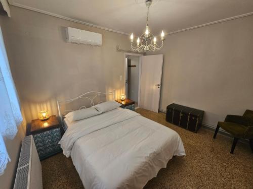 Postel nebo postele na pokoji v ubytování Cleo's Home