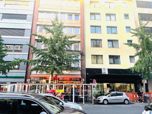 Το κτήριο όπου στεγάζεται  το διαμέρισμα