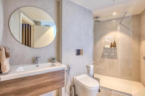 Ένα μπάνιο στο Mercury Suites 1BR Apartment - 7th Floor