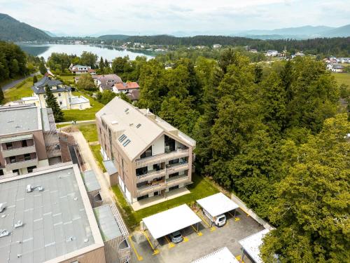 BLUE LAKE Apartment No12