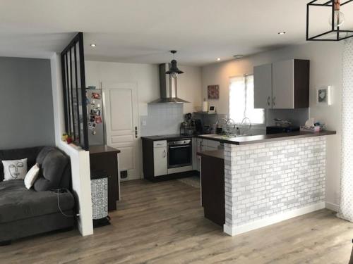 Kuchyň nebo kuchyňský kout v ubytování Maison Changé 4 chambres