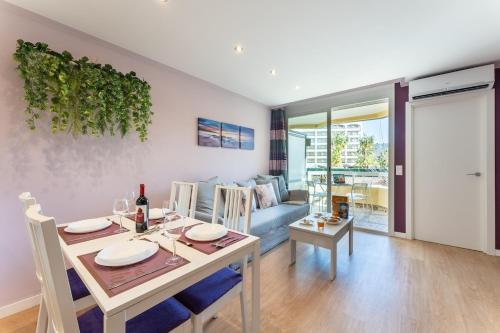 Salou-Alboran-Central-Pool-2bed-PortAventura-AA-WiFi18