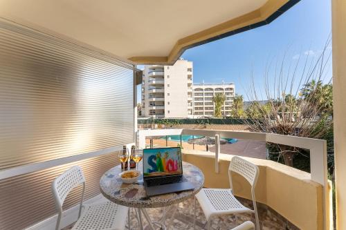 Salou-Alboran-Central-Pool-2bed-PortAventura-AA-WiFi18