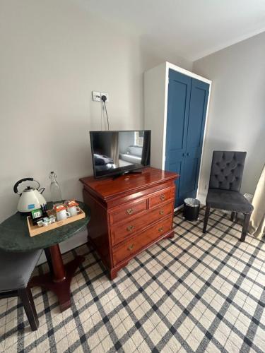 Μια τηλεόραση ή/και κέντρο ψυχαγωγίας στο Ratcliffe Room