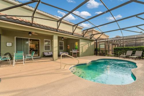 5 Beds Heated Pool at Solterra Resort photo 10
