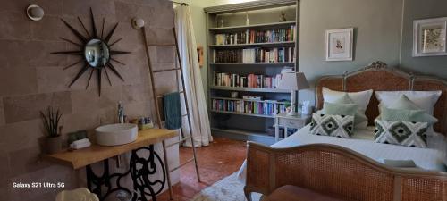 Η βιβλιοθήκη του bed and breakfast