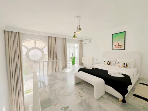 Gallery image of La petite maison: Charme en bord de mer in Douar ech Chott