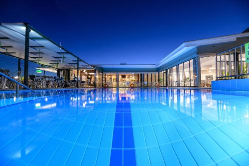 Bazén v ubytování Sofia's Hotel nebo v jeho okolí