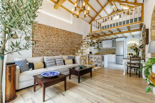 Blue Heaven Loft House