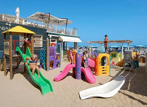 Imagen de la galería de Hotel Caravelle, en Cattolica