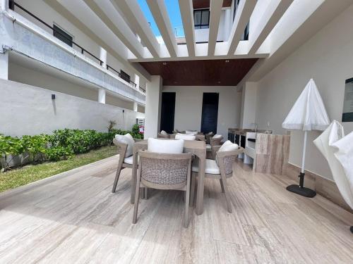 Un balcón o terraza en Elegance, style, exclusivity, and tranquility 2R