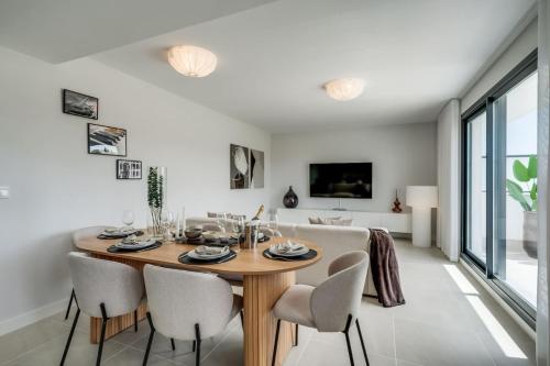 Luxury Apt. Aranya Estepona Pool and Parking photo 12