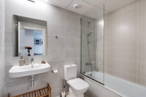 Luxury Apt. Aranya Estepona Pool and Parking photo 4