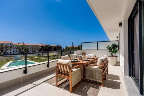 Luxury Apt. Aranya Estepona Pool and Parking photo 8