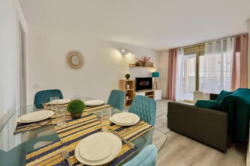 Cozy Flat with Wifi and Pool 5 min to beach