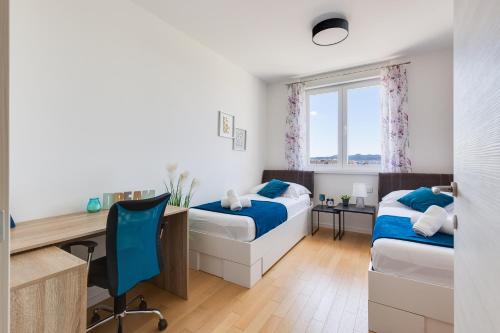 Stella Maris 2BDR, balcony, sea view, garage, BBQ