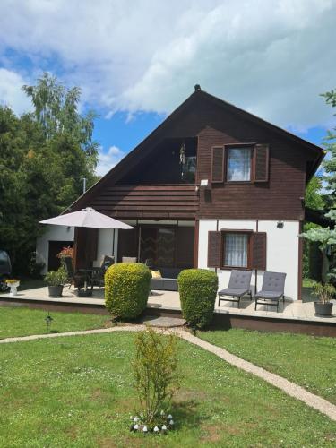 Sunshine Vendégház Balatonfenyves