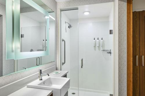 Koupelna v ubytování SpringHill Suites Lumberton