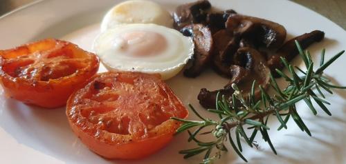 Mad i villaen eller i nærheden