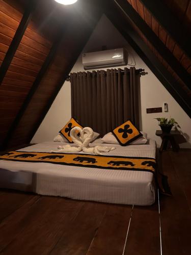 Postel nebo postele na pokoji v ubytování Divine Eco Resort