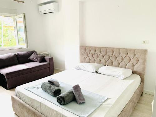 Cozy Studio in Bllok Prime Location & Fast WiFi