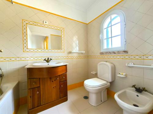 Casa Jagoza Ericeira with pool and garden