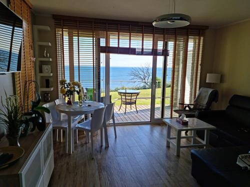 Morskie widoki z klifu