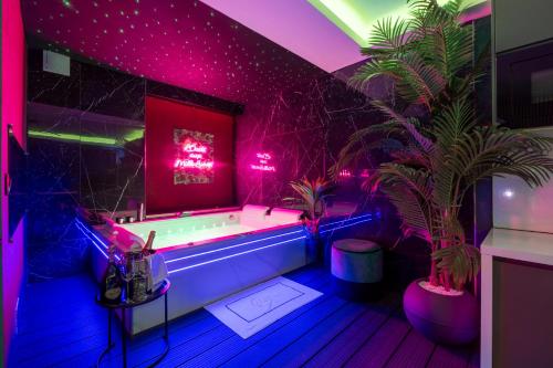 Toulouse Love room, suite avec spa privatif